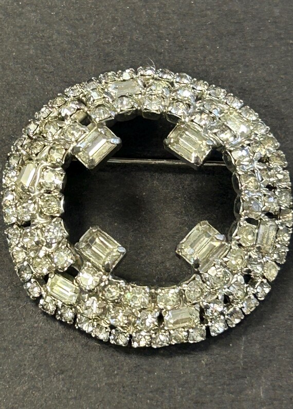 Broche Vintage Art Déco Années 50 - Strass Blancs - Ronde - Occasion