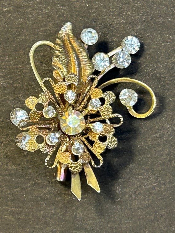 【GINGER掲載商品】 Vintage 1950s Rhinestone Flower Brooch - Etsy その他