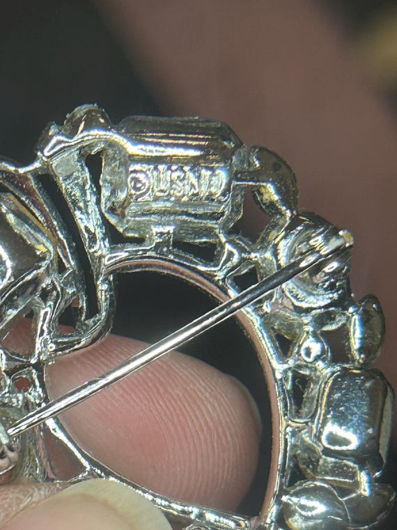 Lisner signed Rhinestone Brooch - image 4