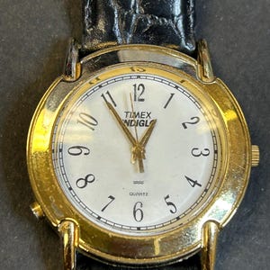 Mens Vintage Timex Indiglo watch