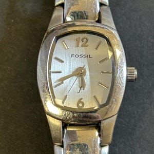 Fossil F2 Women Watch Silver Tone Chain Metal Band Analog Quartz Wristwatch Fossil F2 Watch - Etsy main image 4
