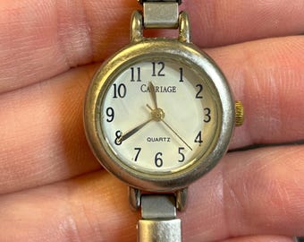 Orologio da donna Vintage Carriage di Timex con cinturino elastico