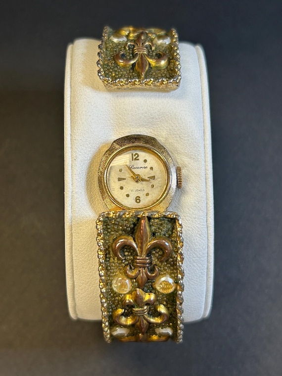 Lucerne 3 STARS Gold Bracelet/Bangle Watch. Vintage LUCERNE Gold Tone Anti-Magnetic Swiss Mechanical  main image 3