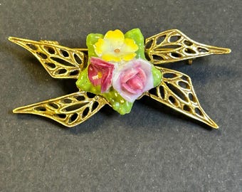 Vintage Ceramic bouquet/bow brooch