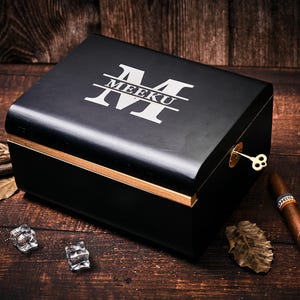 Scatola portaoggetti personalizzata con lucchetto e vassoio, regalo di nozze, regalo per lo sposo, regalo per il testimone di nozze, regalo di compleanno, regalo per il fidanzato, regalo per il marito