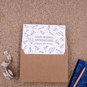 Paperplanes d’anniversaire #1490 Carte typographique avec enveloppe