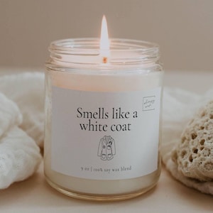 Smells Like A White Coat Candle, Funny Future Doctor Candle, Med School Grad Gift, White Coat Ceremony Present, Med School Acceptance Gift