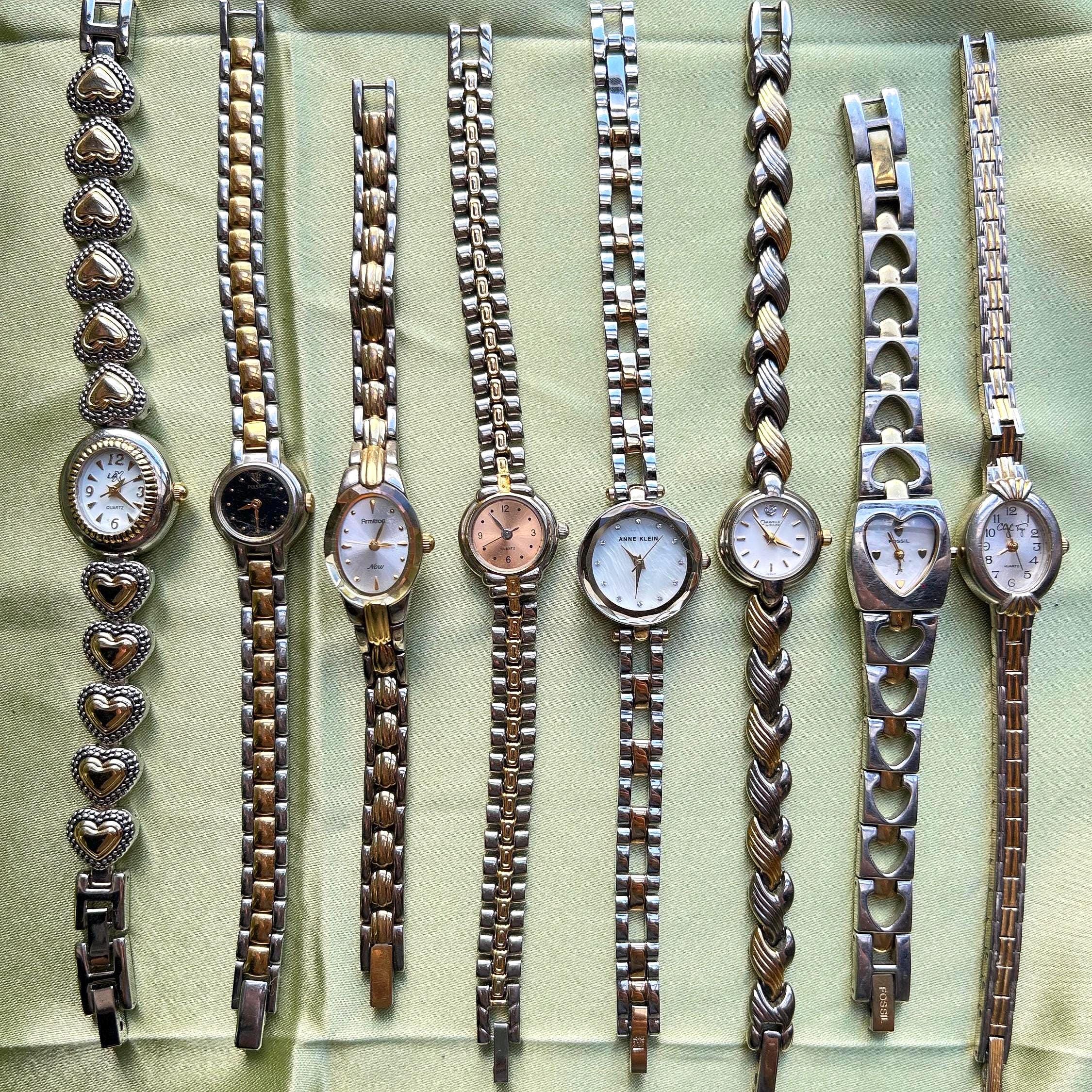 Two toned/mixed metal womens vintage watches