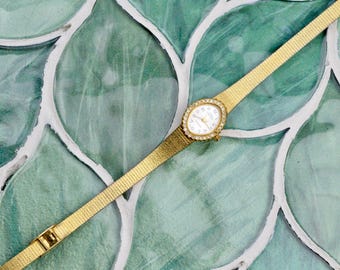 Vintage Sarah Coventry womens gold watch