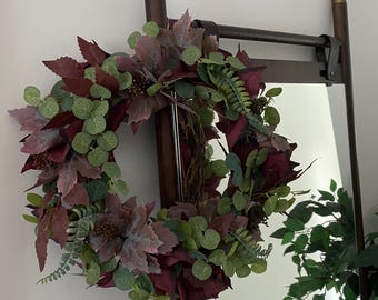 Corona de follaje verde y burdeos / Corona de primavera e invierno / Corona de pared para todo el año / Regalo para el Día de la Madre / Regalo de inauguración de la casa