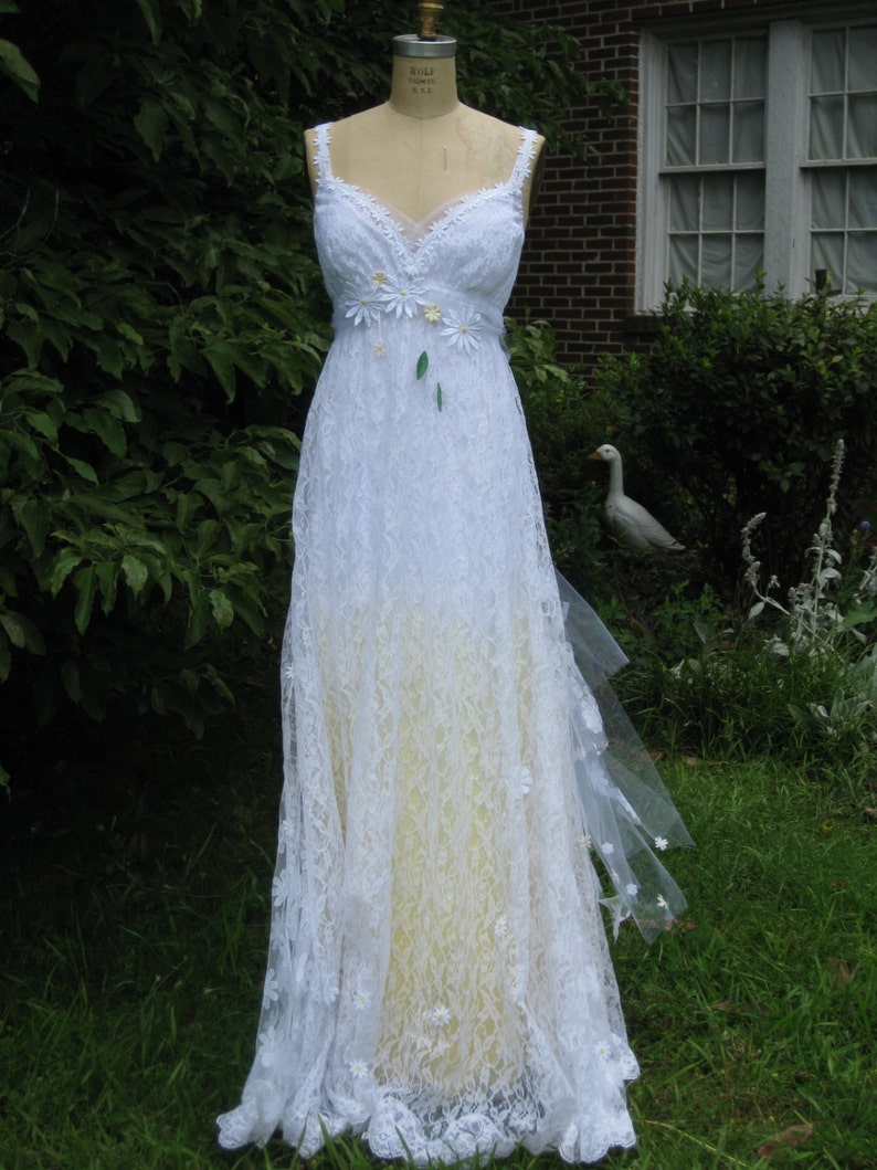  Daisy Wedding Dress in the year 2023 Learn more here 