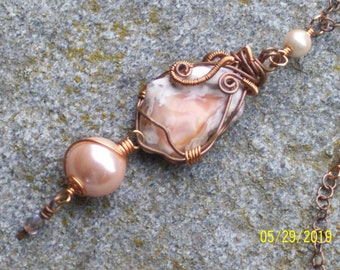 Agate  copper wire wrapped pendant    south sea shell  pearl