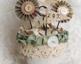 Handmade Nature Flower Pot Vintage Altered Peat Pot Handmade Spring Decoration Altered Peat Pot Vintage Rabbit Decor Vintage Farmhouse