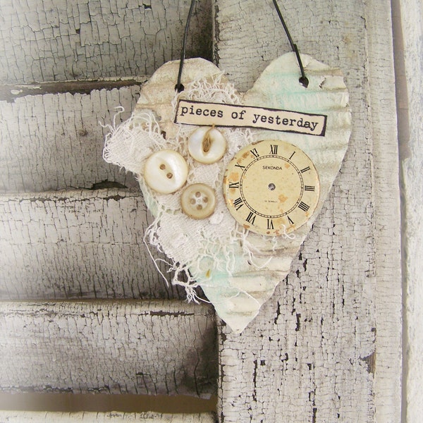 Shabby White Decor Vintage Clock Decoration Clock Ornament Vintage  Lace Decoration Vintage Style Shabby White Antique Paper Heart Ornament