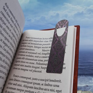 Segnalibro in alluminio gotico: elegante regalo per gli amanti dei libri