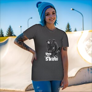 Skateboarder T-Shirt: Unisex Softstyle Skateboarding Tee