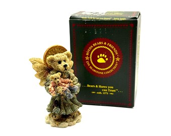 Oso ángel con cachorros de la colección Bearstone de Boyds Bears & Friends