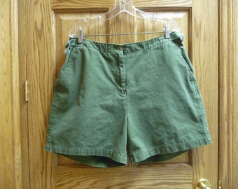 Cherokee Women's Cotton Green Shorts; Size 16 (USED)