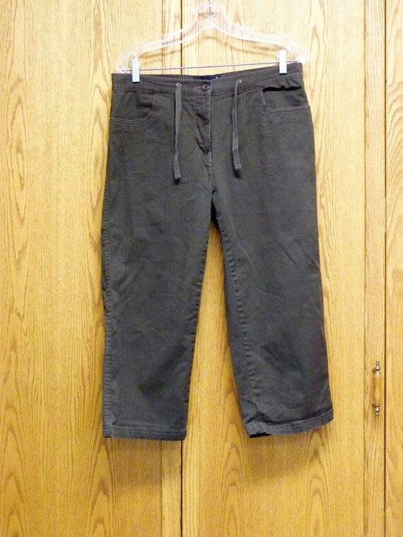 Cotton/spandex Brown Capri Pants Size 
