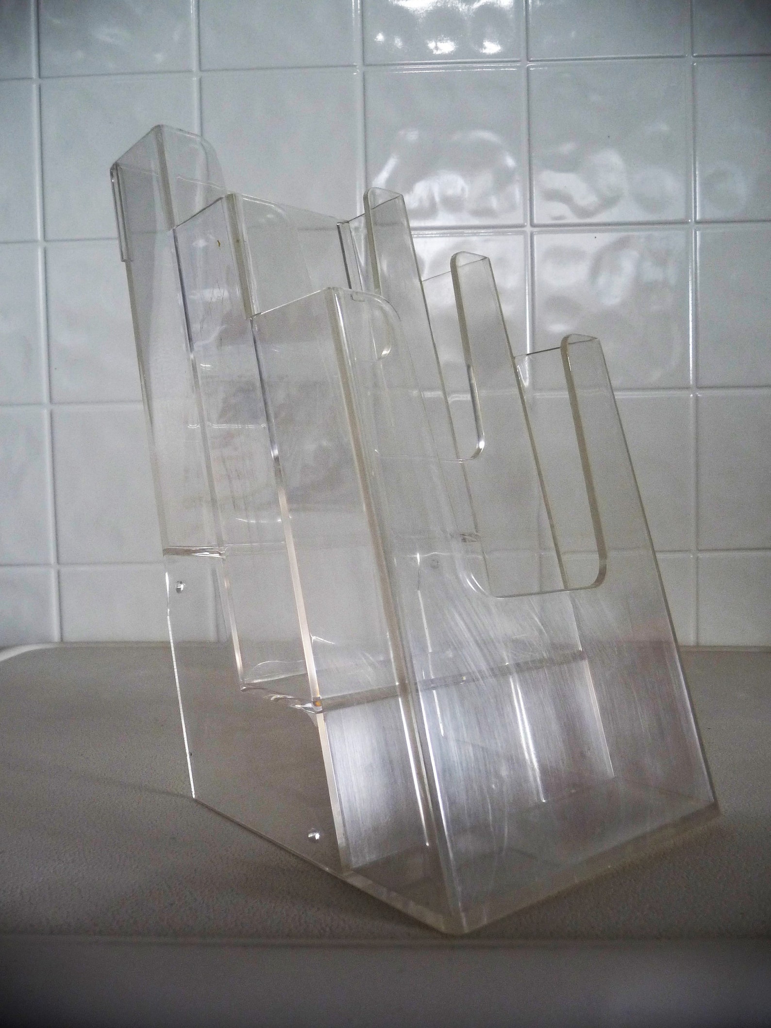 Clear Acrylic Standing Trifold Brochure Holder With 3 Vertically