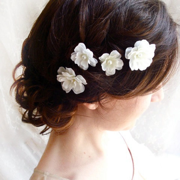 white flower hair pins, white hair clips, pearl hair pins, bridal hair pins, floral hair pins,