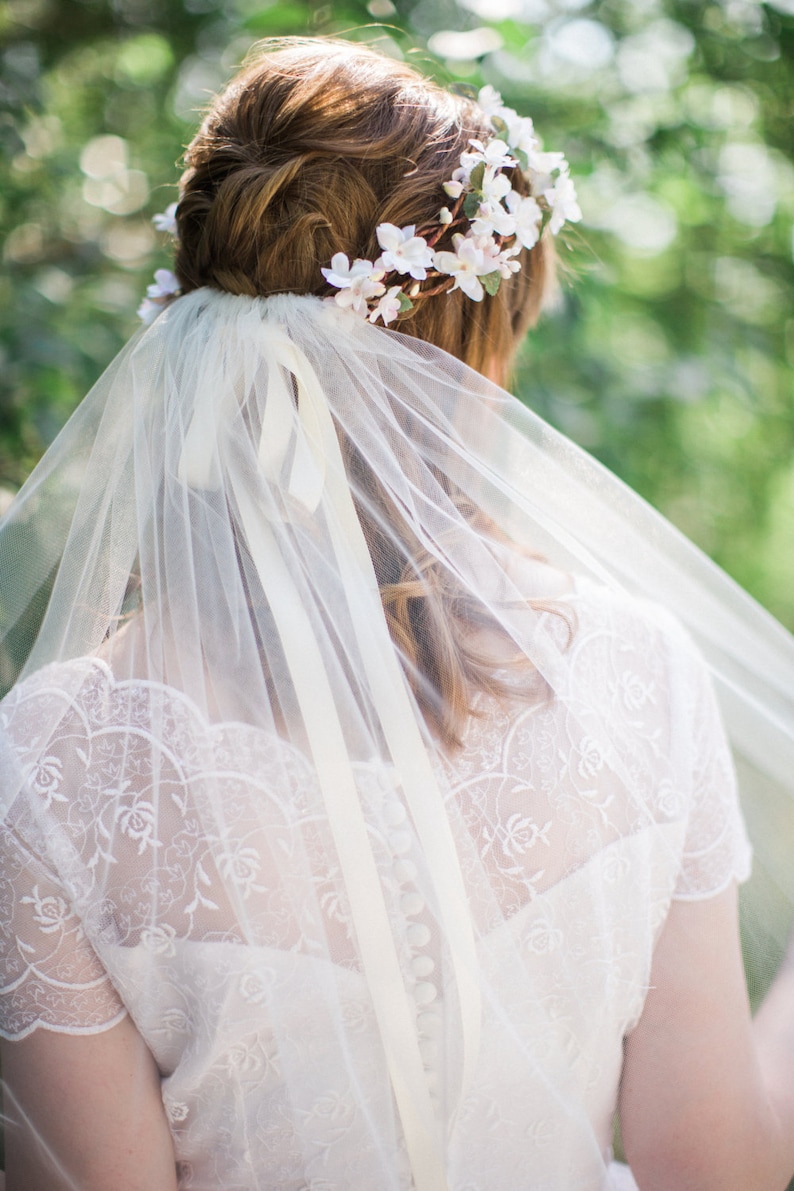 waltz length veil, waltz veil, bridal veil ivory, bridal veil comb, wedding veil, wedding veil waltz, champagne veil, veil with comb, colors image 4