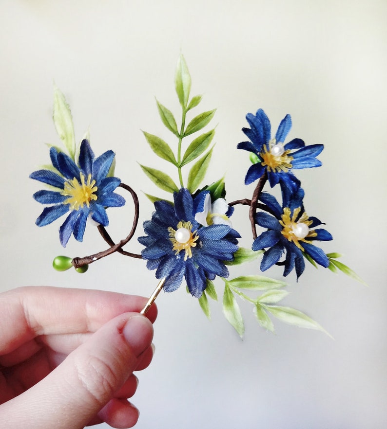 blue wildflower hair piece chicory flower blue flower hair pin chicory hair piece floral hair pin bridal hair pin blue hair flower