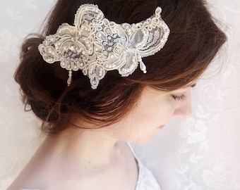 lace headpiece, lace hair comb, lace hair piece, bridal hair clip, bridal hairpiece with pearls, wedding headpiece, crystals, ivory lace