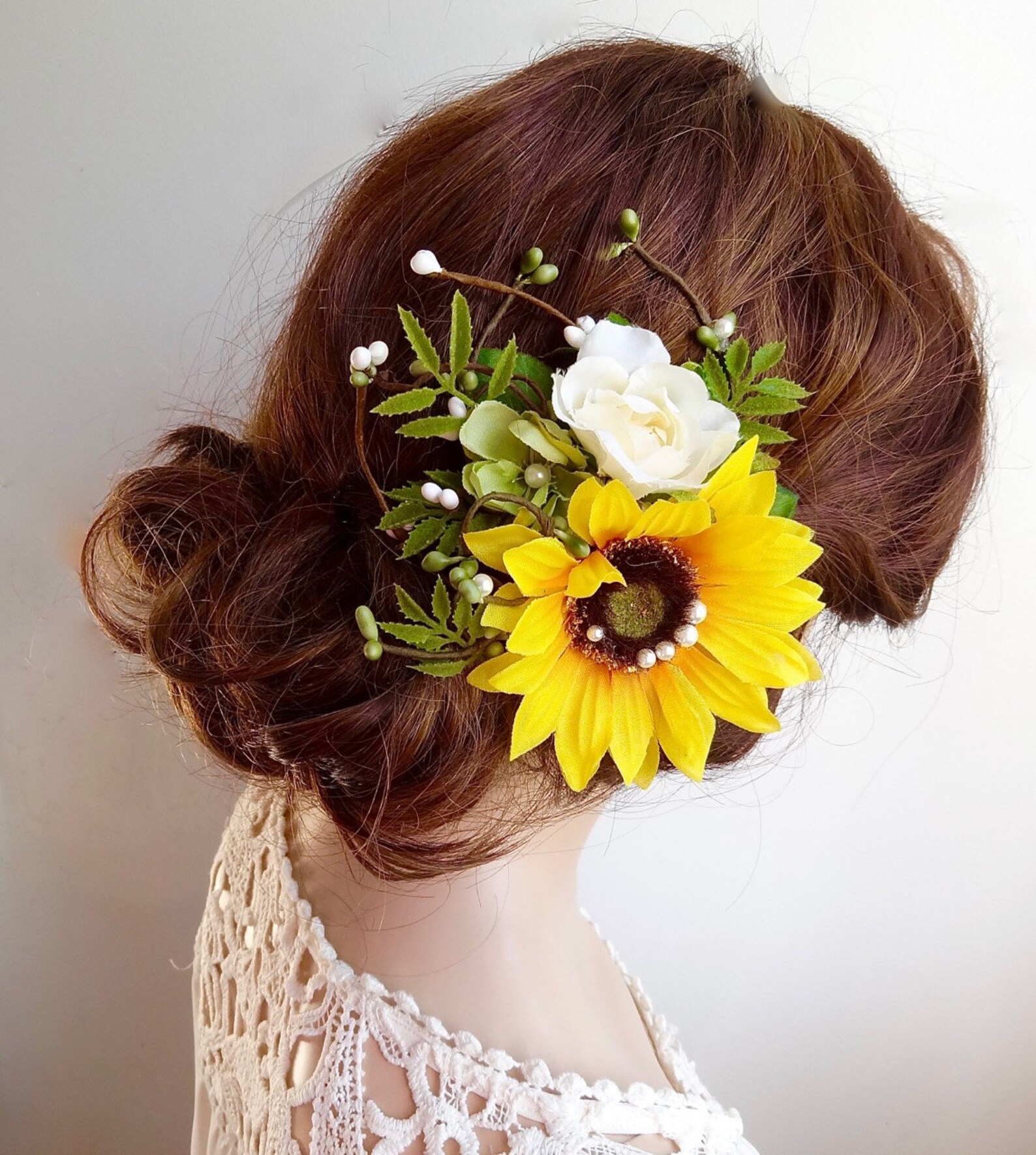 Lucy Sunflower'S Hairy Back: More Than Just A Photo - nksprhr