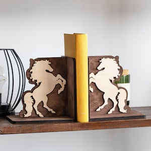 Horse Bookends, Wooden Bookends, Animal Bookends, Equestrian Decor, Rustic Bookends, Kids Room Bookends, Bookshelf Decor, Pony Room Decor