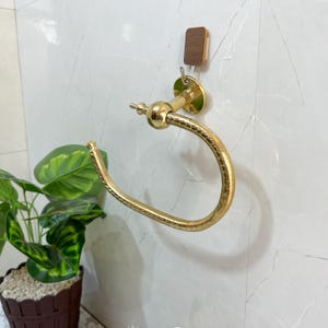 Porta-toalhas de latão feito à mão ou porta-papel higiênico - Porta-rolo de papel higiênico gravado em latão feito à mão para banheiro - Porta-papel higiênico