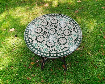 Mesa de comedor de mosaico marroquí - Redonda, de azulejos verdes, para patio o cocina.