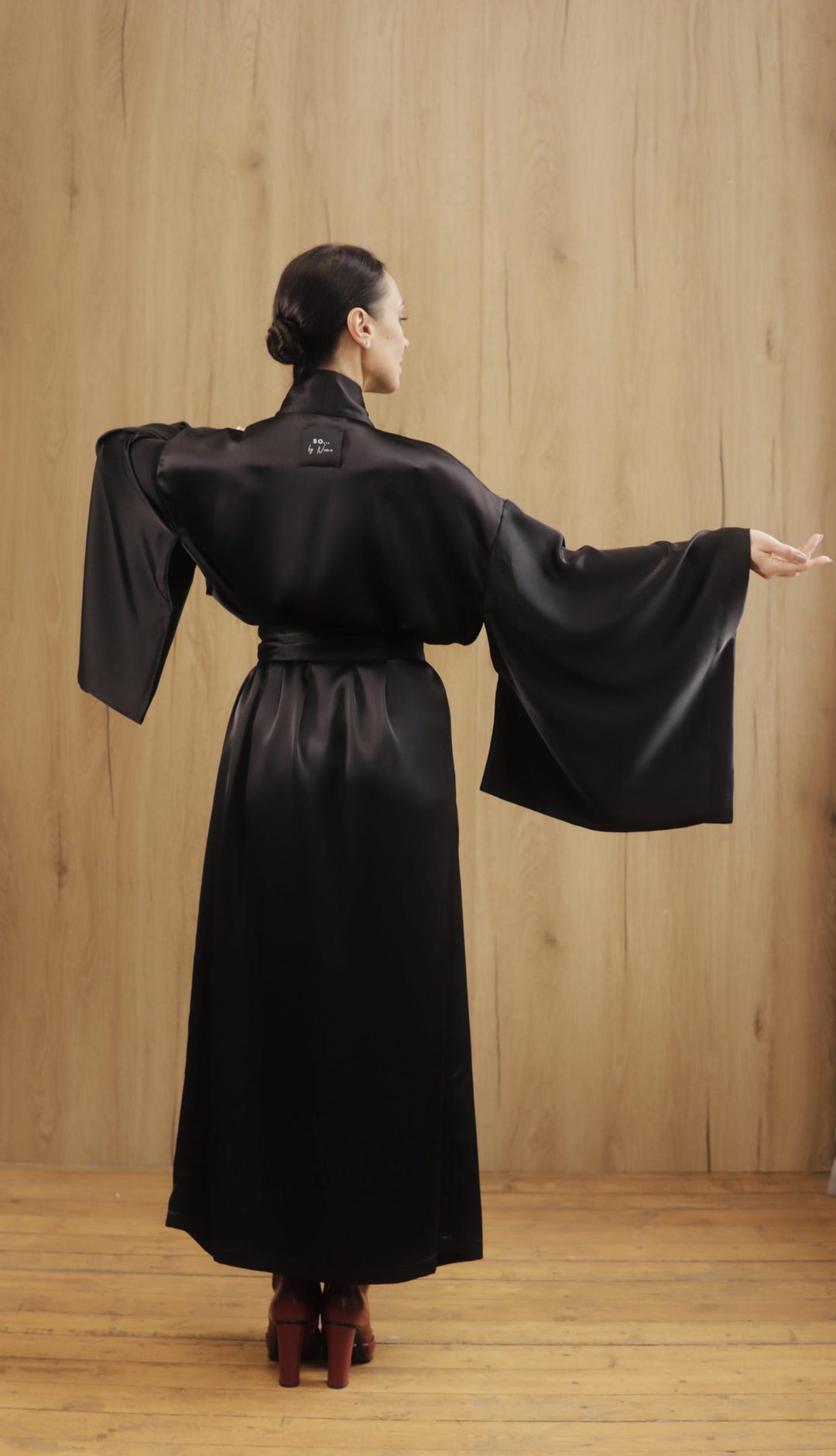 Bell Sleeve Satin Kimono, Black Kimono Dress, Silk Night Gown, Women's Wrap  Dress, Elegant Home Wear, Long Sleeves Summer Dress - Etsy