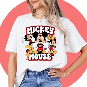 ディズニー ミッキー シャツ | ディズニー マジカル | ディズニー ギフト アイデア | ディズニー トリップ シャツ | シャツ スウェットシャツ パーカー | グラフィック T シャツ | 半袖 |