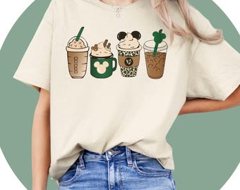 Disney Coffee Lover - Questa mamma funziona a caffè e magia - Felpa Disney Mama - Regalo per la festa della mamma