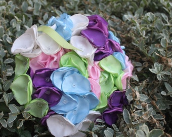 70 Stem Button and Satin Bouquet