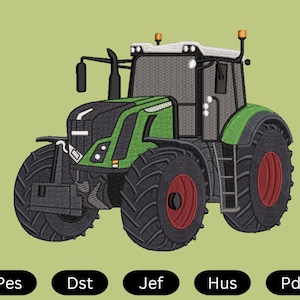 Peut inclure: Tracteur vert et noir avec un grand pneu avant et un pneu arrière plus petit. Le tracteur a une cabine avec un pare-brise et un toit.