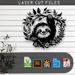 Peut inclure: Fichier numérique noir et blanc d'un paresseux suspendu à une branche avec des feuilles et des fleurs. Le fichier est disponible aux formats CDR, AI, SVG et DXF.  Fichiers de découpe laser.