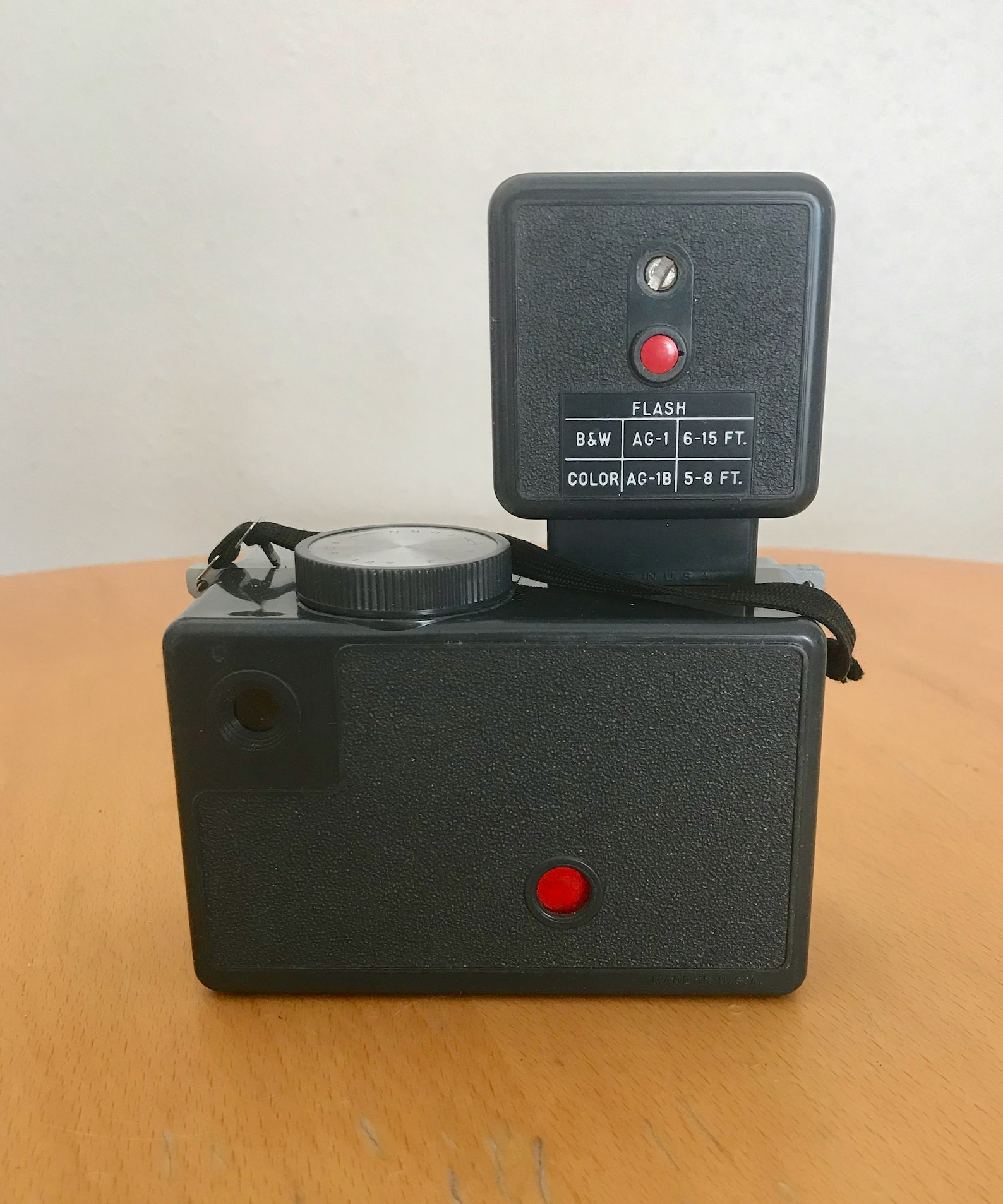 Argus 127 Camera with Flash Unit 21 Flash Bulbs for 127 film Etsy