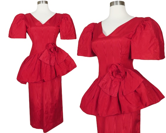 Bubble Sleeved Red V-neck Short Skirts Bubble Sleeved Red V-neck Short Skirts