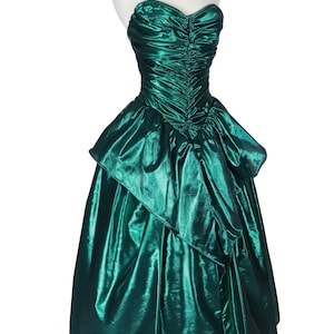 Vintage 80s Metallic Green Lamé Foil Strapless Ruched Peplum Full Skirt Ballgown Prom Party Dress Ball Gown XS S Extra Small image 2