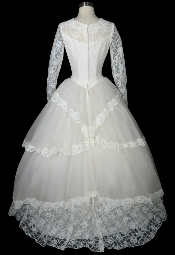 Vintage 50s White Floral LACE Tiered Wedding Dres… - image 3