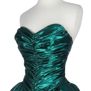 Vintage 80s Metallic Green Lamé Foil Strapless Ruched Peplum Full Skirt Ballgown Prom Party Dress Ball Gown XS S Extra Small image 10