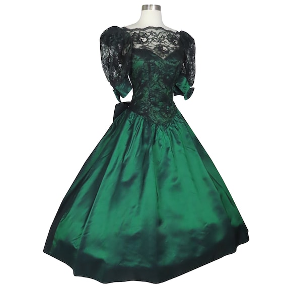 chiffon mother of the groom dresses Elegant V-Neck Half Sleeves Bride Dress with Applique Height:Custom The design exudes grace RD-02.24.26 Usmc Dress Blue Alphas