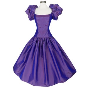 Vintage 80er Jahre Lila Puff Ärmel Taft Bogen Tellerrock Abendkleid Party Kleid XS Extra Small Heimkehr HoCo Tanzkostüm formelle Prinzessin