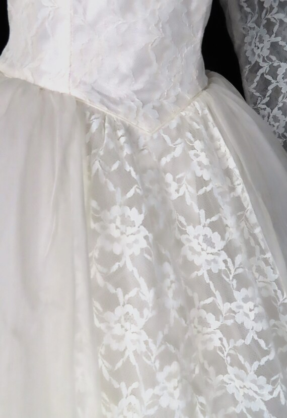 Vintage 50s White Floral LACE Tiered Wedding Dres… - image 7