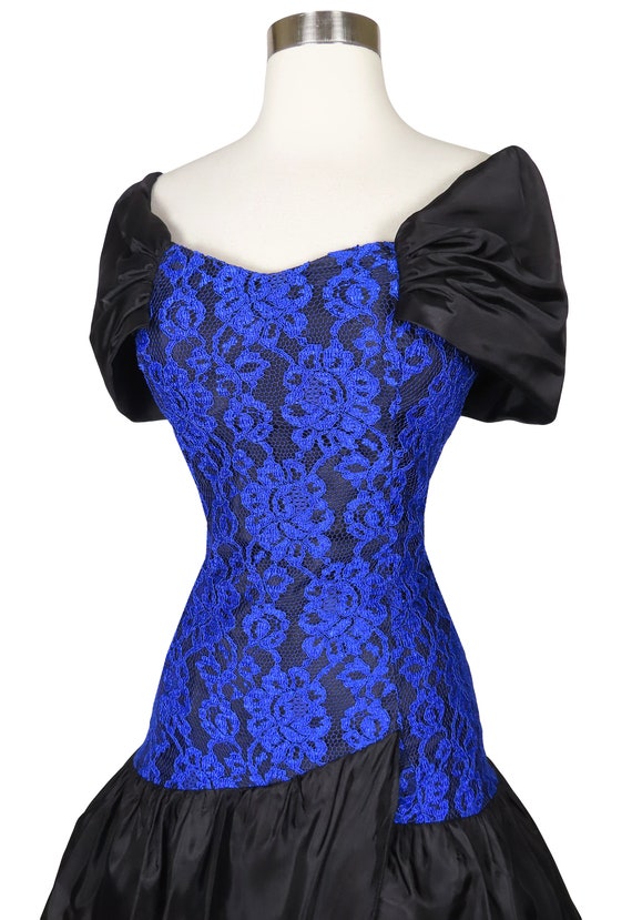 Vintage 80s Black Blue LACE Full Skirt Mermaid Pr… - image 9