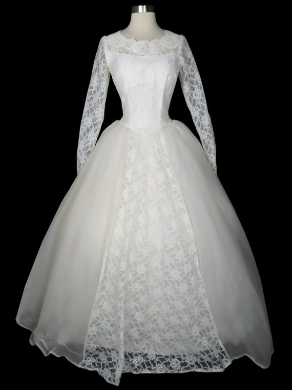 Vintage 50s White Floral LACE Tiered Wedding Dres… - image 8