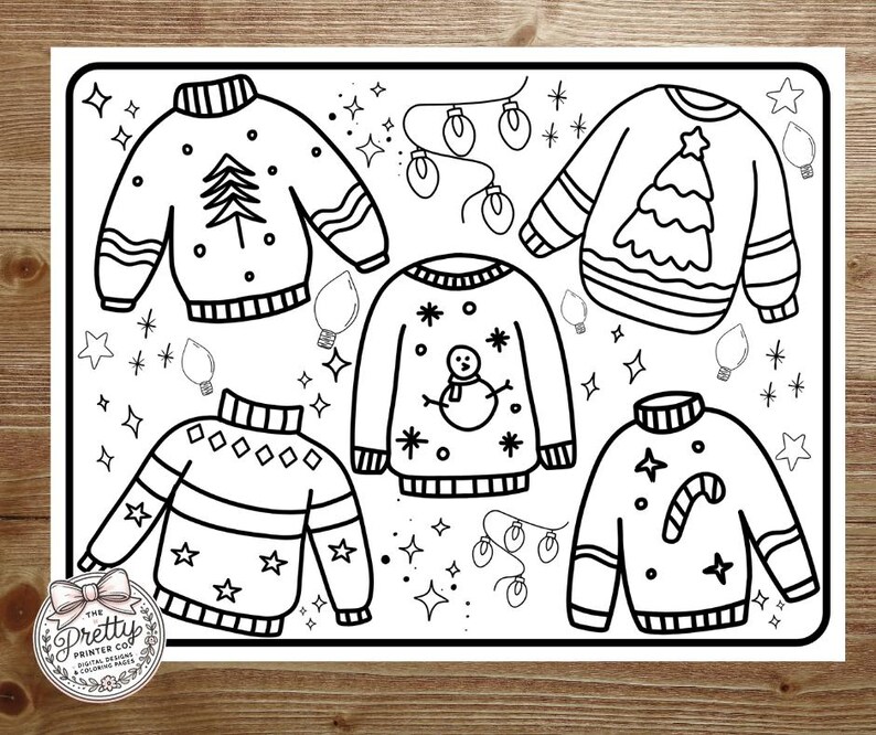 以下が含まれることがあります： クリスマスセーターのデザインが4つ描かれた白黒の塗り絵。それぞれのセーターは、クリスマスツリー、雪だるま、キャンディーケーン、幾何学模様など、ユニークなデザインになっています。ページには、クリスマスライトの飾りも描かれています。