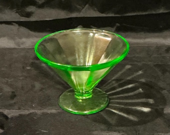 Vintage 1930s Green Uranium Glass Sherbert Dish, Federal Glass